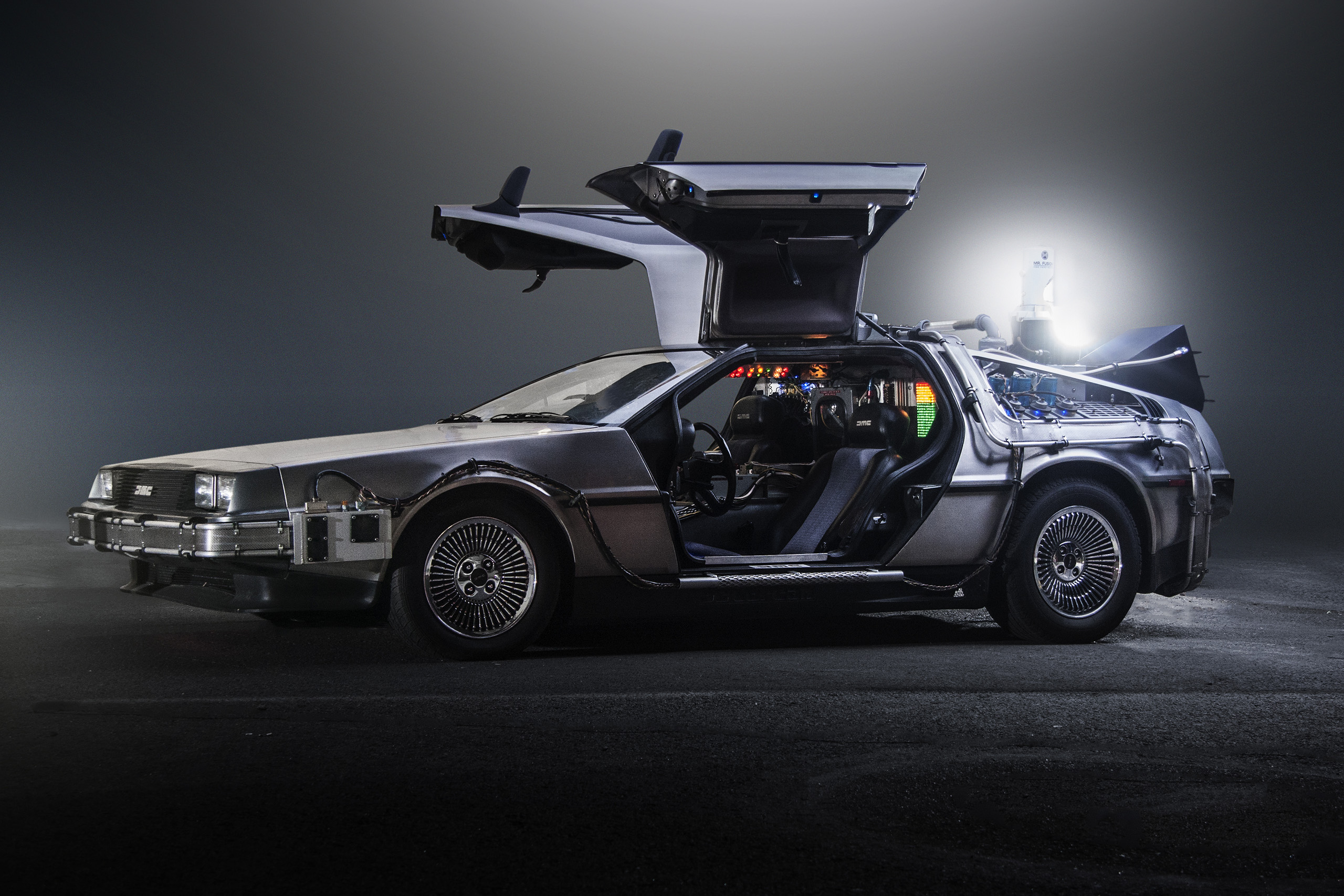 DeLorean Time Machine